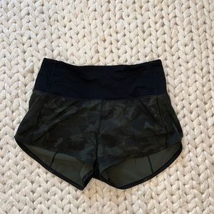 Lululemon Speed Up High-Rise Lined Short 2.5” Camo